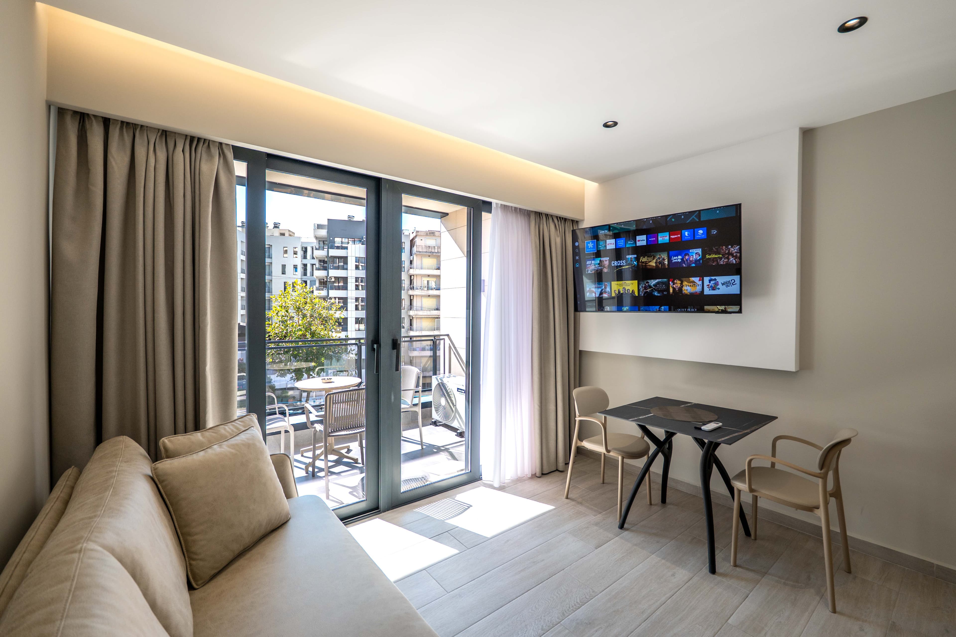 Double Room thumbnail 6