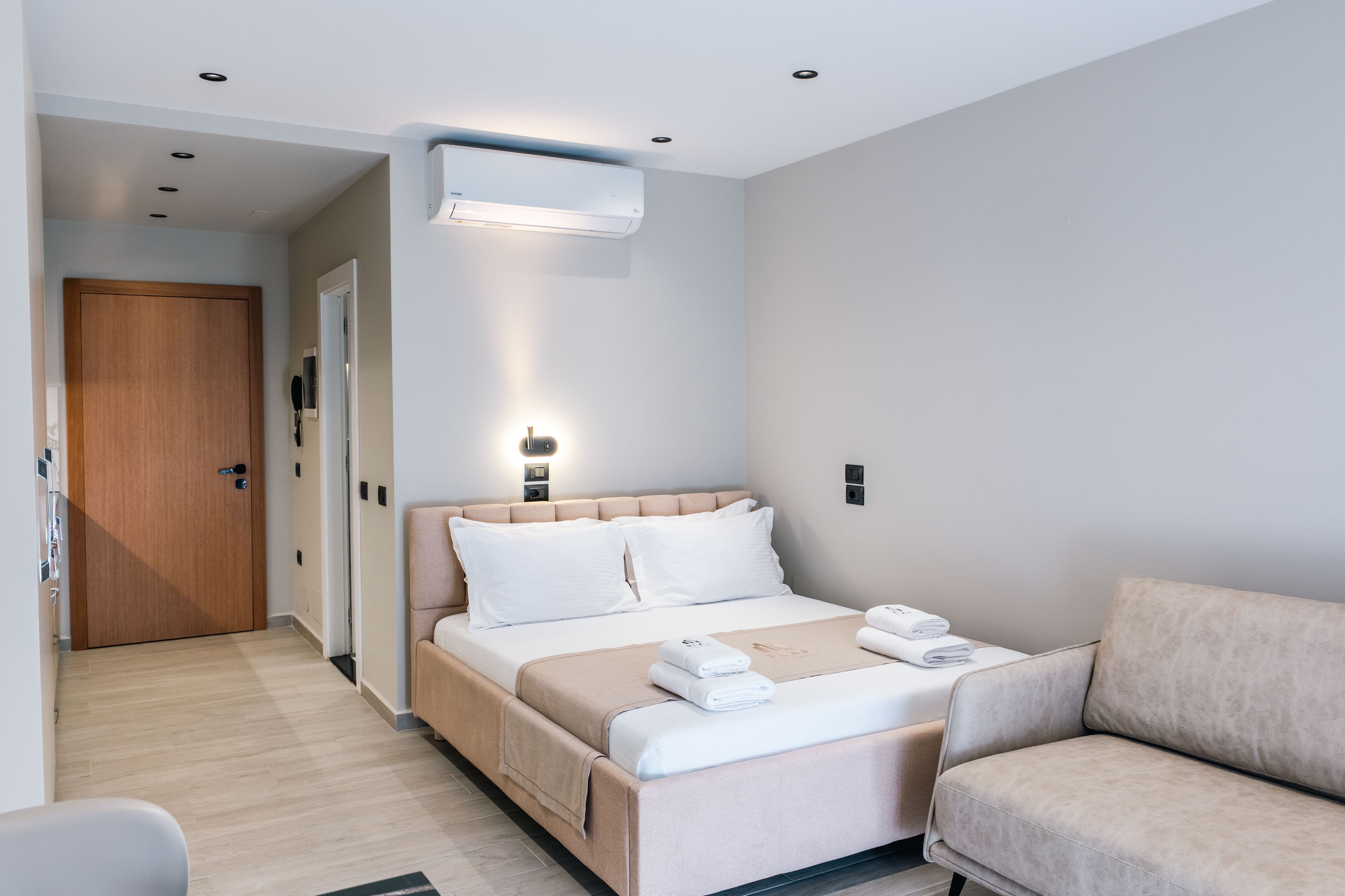 Double Room 1